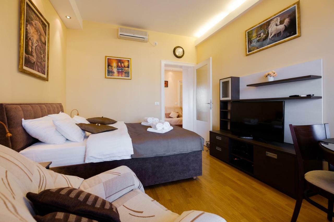 Jolie Apartamento Belgrado Exterior foto