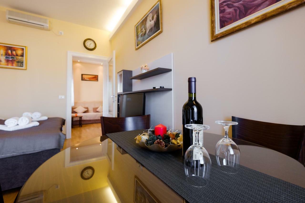 Jolie Apartamento Belgrado Exterior foto